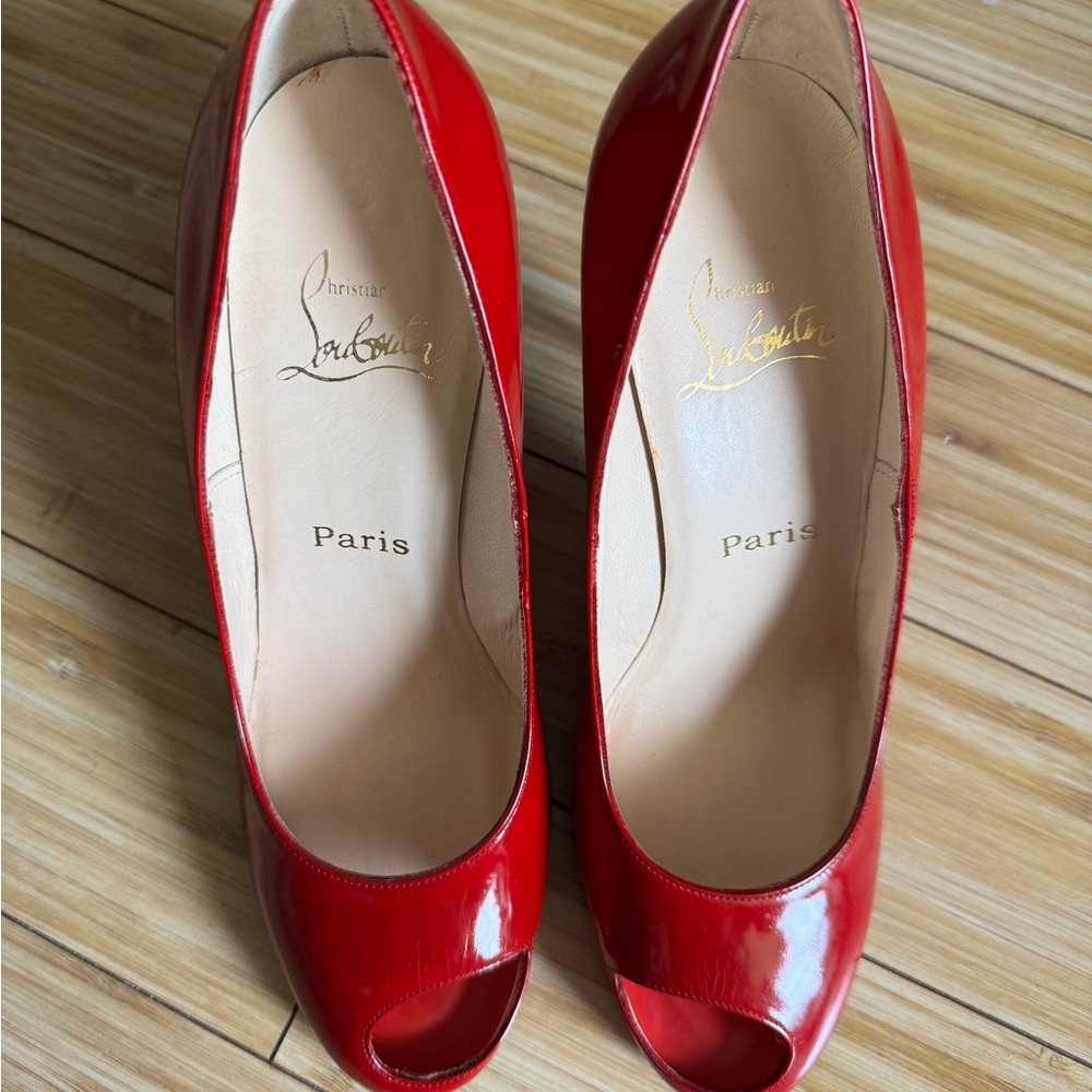 Christian Louboutin Patent Leather Peep Toe Pumps 40.5 10.5